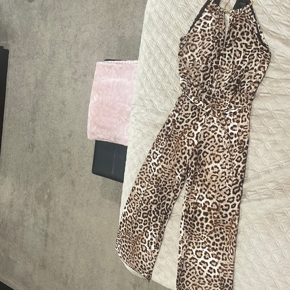 Leopard print halter jumper